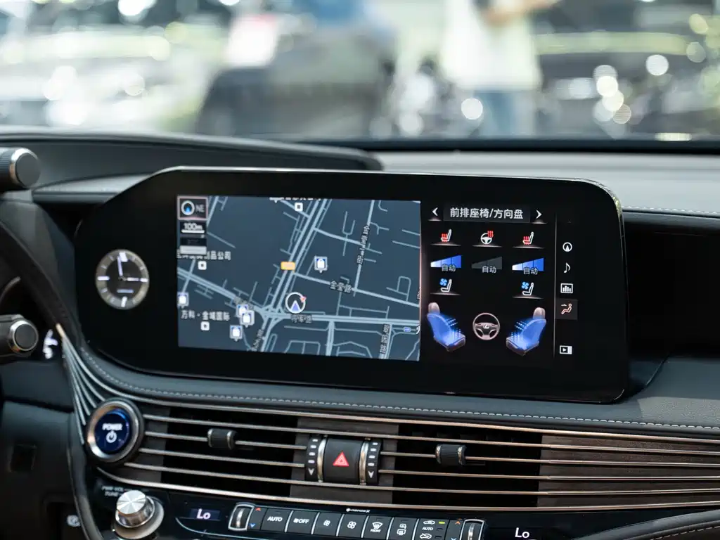 Lexus LS — миниатюра 16