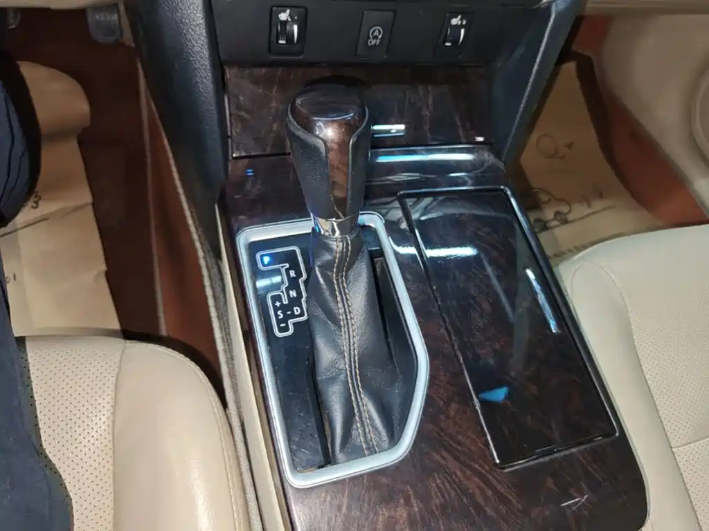 Toyota Camry — миниатюра 14