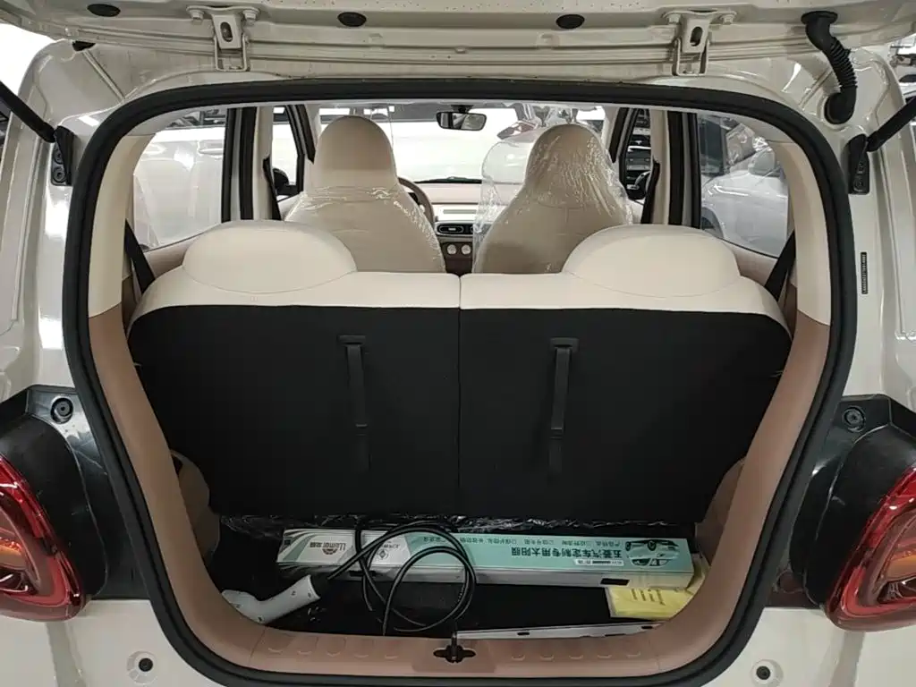 Wuling MINIEV — миниатюра 19