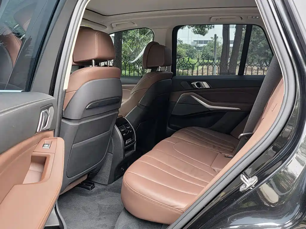 BMW X5 (Import) — миниатюра 6