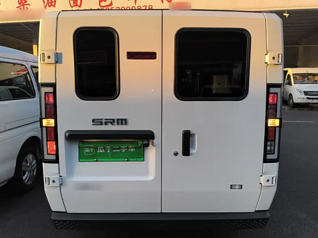 SRM Xinyuan E3 — миниатюра 6