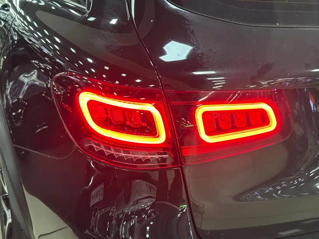 Mercedes-Benz GLC AMG — миниатюра 20