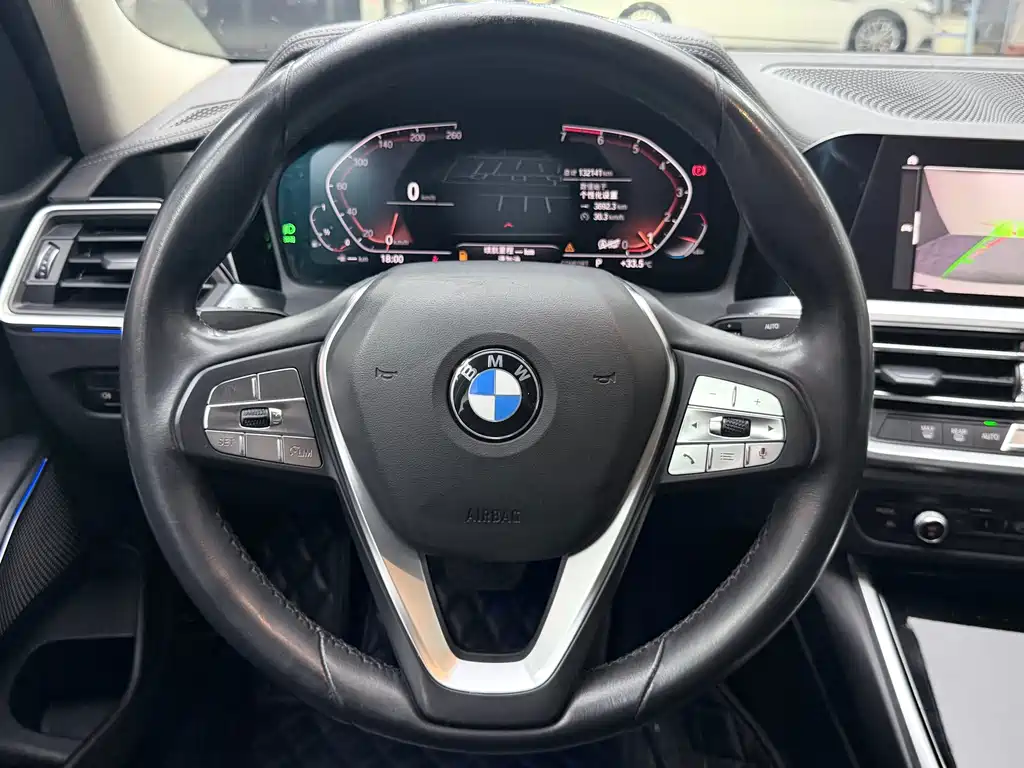 BMW 3 Series — миниатюра 8
