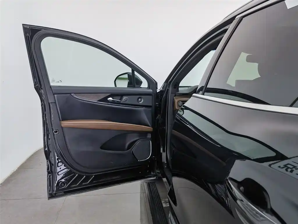 Lincoln Nautilus 2021 2.7T