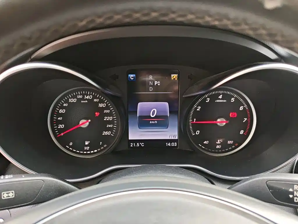 Mercedes-Benz C-Class — миниатюра 7
