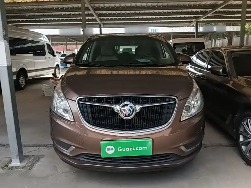 Buick GL8 — миниатюра 3