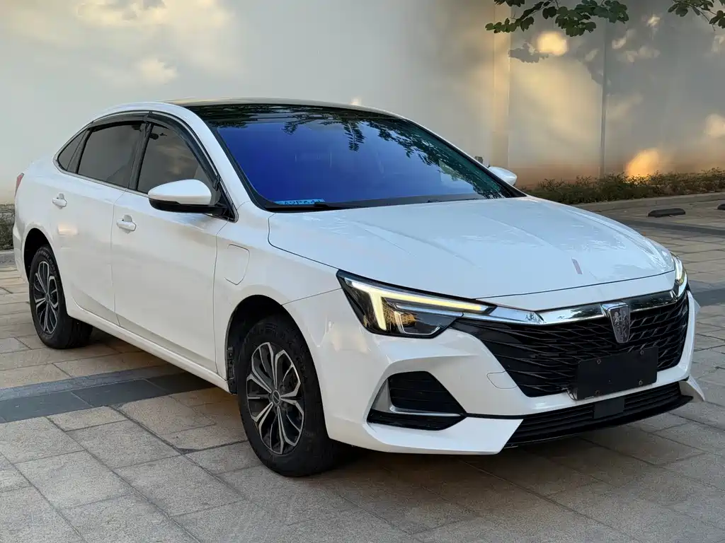 Roewe i6 MAX New Energy — миниатюра 3