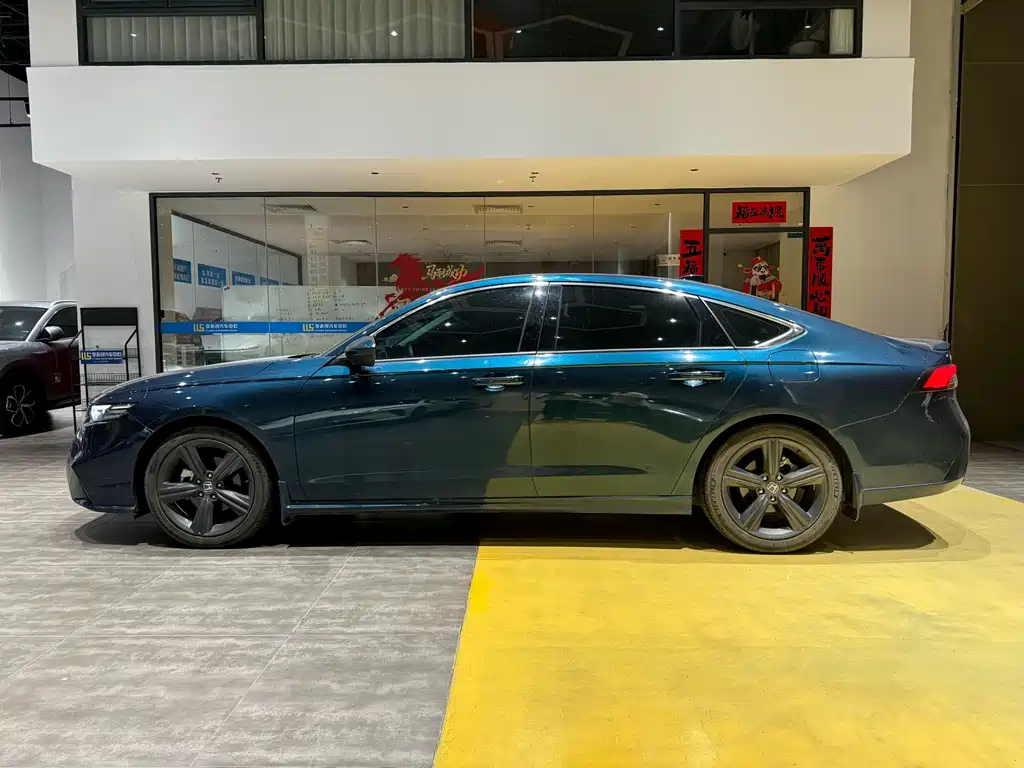Honda Inspire — миниатюра 3