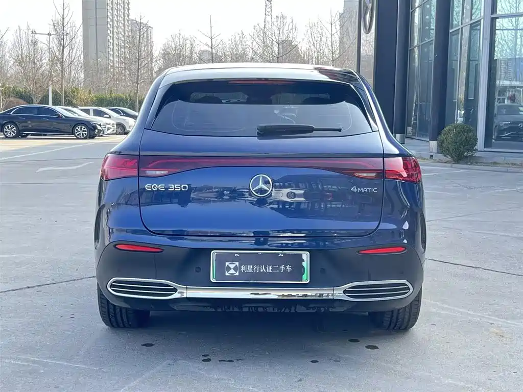 MERCEDES-BENZ EQE SUV