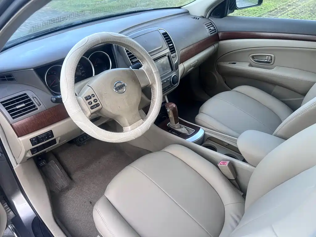 Nissan Sylphy 2012 1.6XE AT Comfort