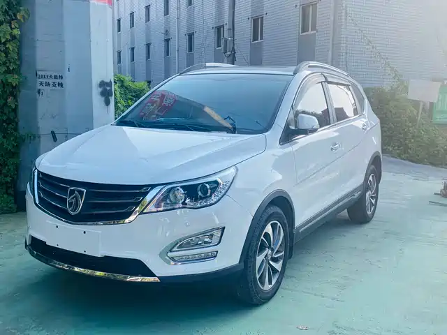 BAOJUN 560
