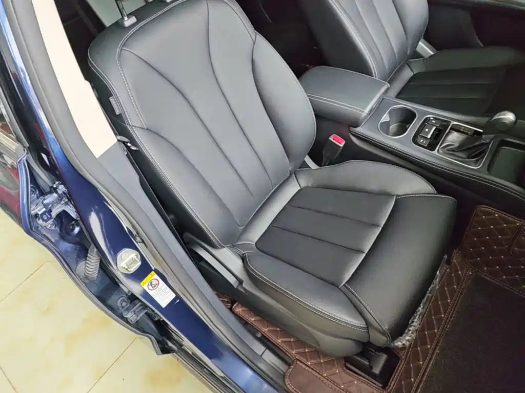 BYD MAX — миниатюра 25