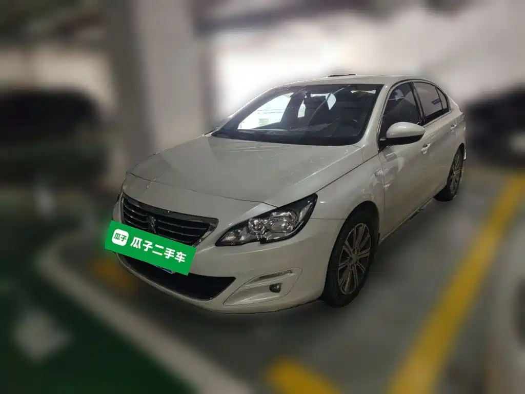 Peugeot 408 2015 1.2T AT Luxury