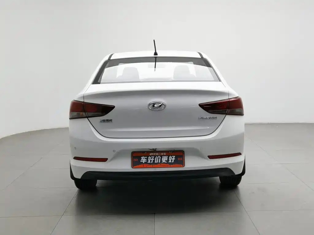 Hyundai Verna — миниатюра 4