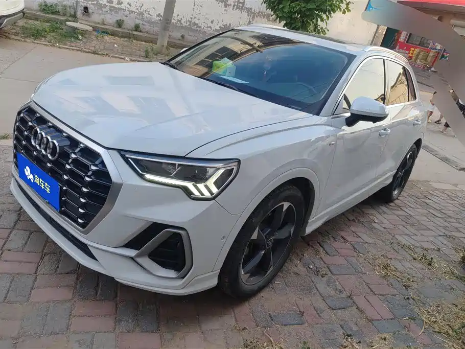 Audi Q3 2022 35 TFSI Fashion
