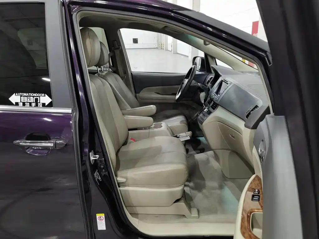 BYD M6 2.4L Automatic Premium Edition, фото 23