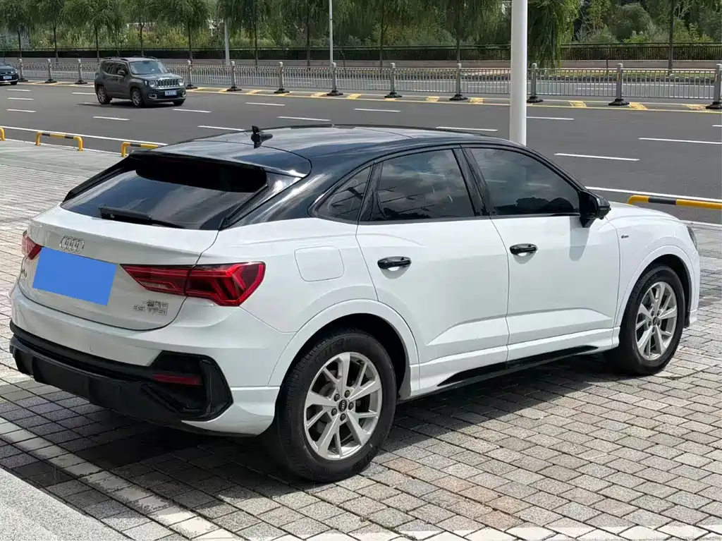 Audi Q3 Sportback — миниатюра 3