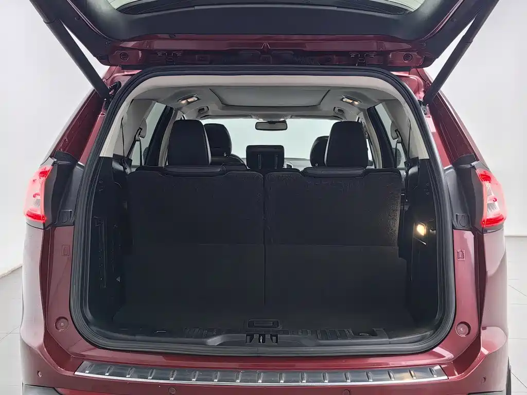 Ford Edge — миниатюра 16