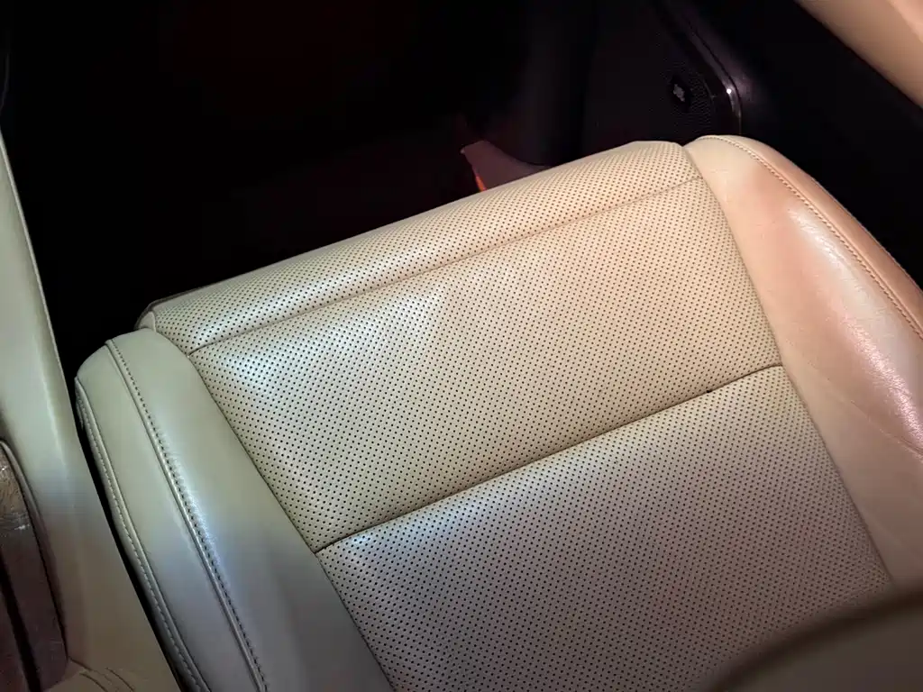 Toyota Alphard — миниатюра 9