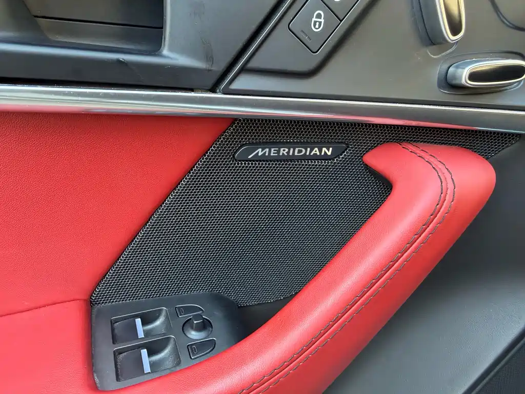 Jaguar F-TYPE — миниатюра 15