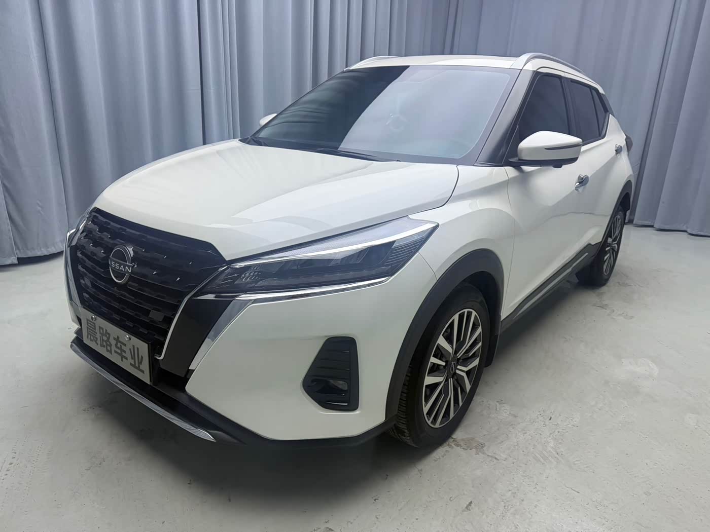 Nissan Kicks 1.5 л 2023 г. Белый, пробег 6800 км