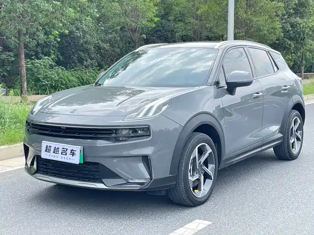 LYNK  & CO. 06 EM P 2023