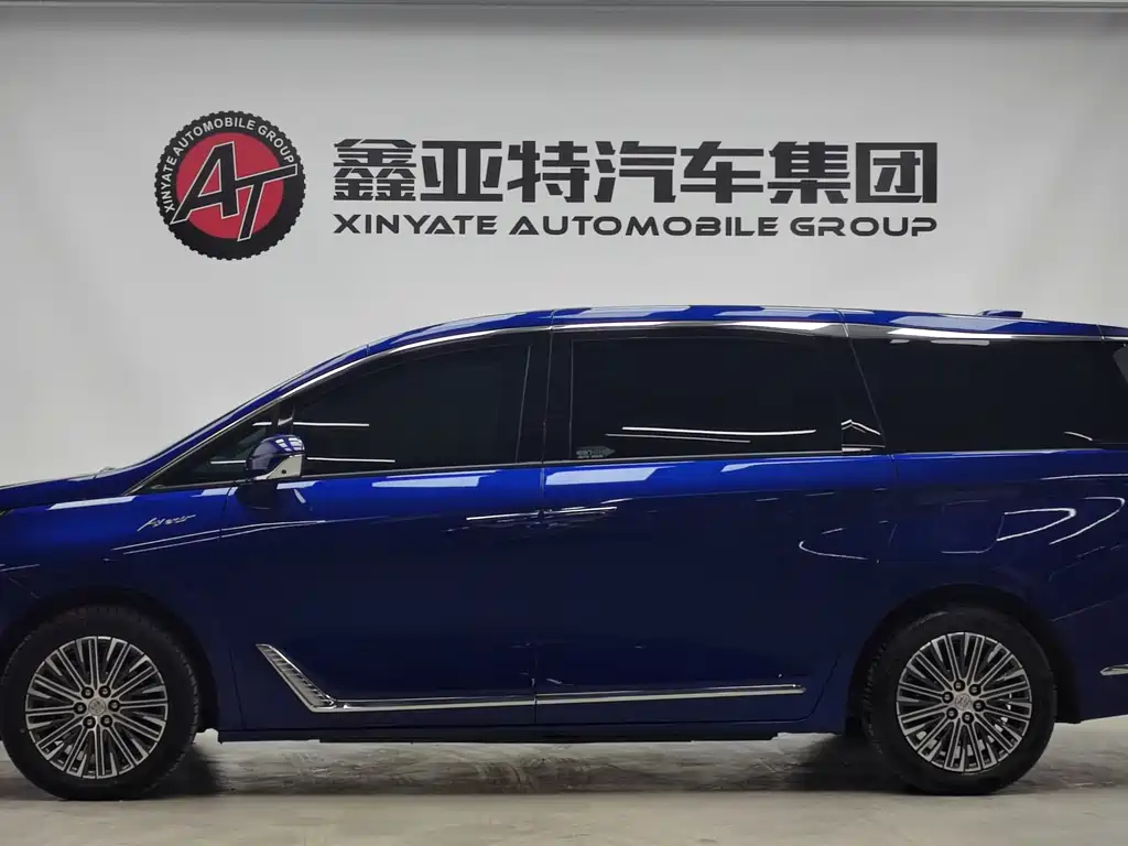 BUICK GL8 NEW ENERGY