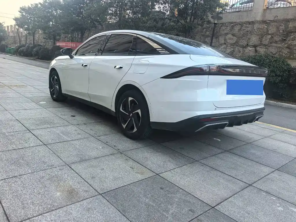 GEELY GALAXY GALAXY L6