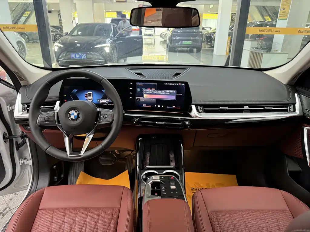 BMW X1 — миниатюра 10