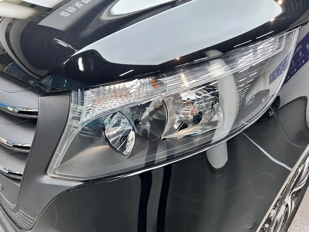 Mercedes-Benz Vito — миниатюра 18