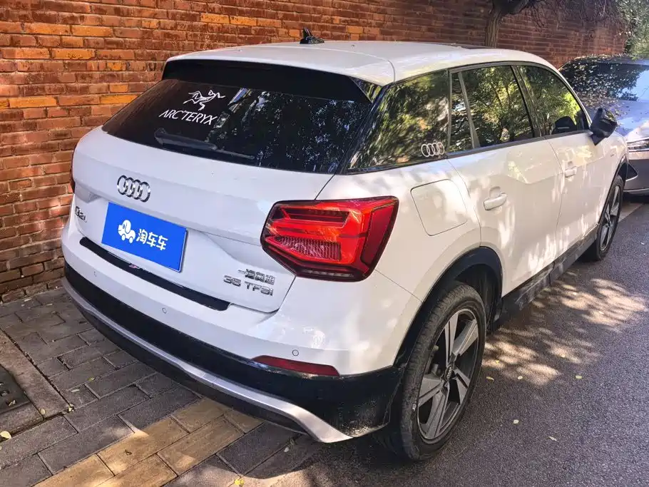 Audi Q2L — миниатюра 3