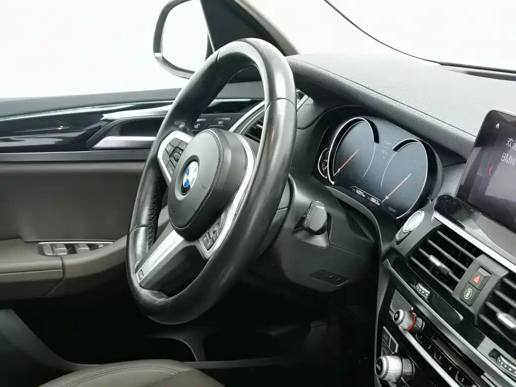BMW X3 — миниатюра 22
