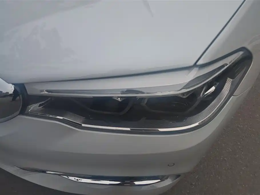 BMW 5 SERIES NEW ENERGY