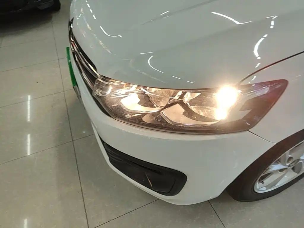 Citroen Elysee — миниатюра 24