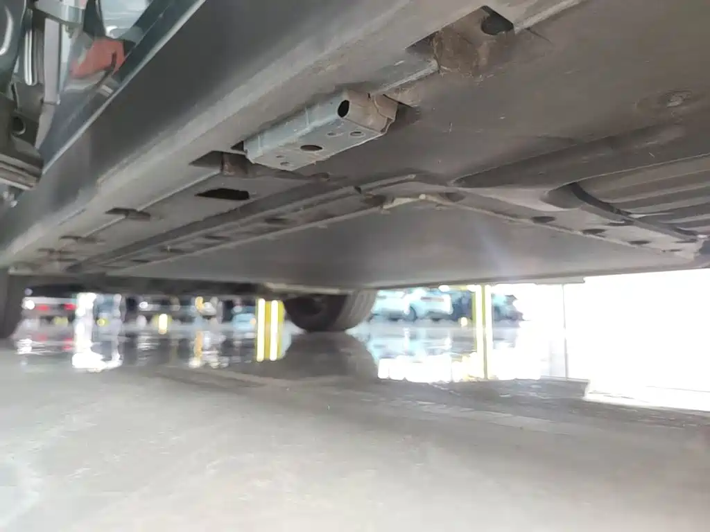 BYD Дон Л. — миниатюра 22