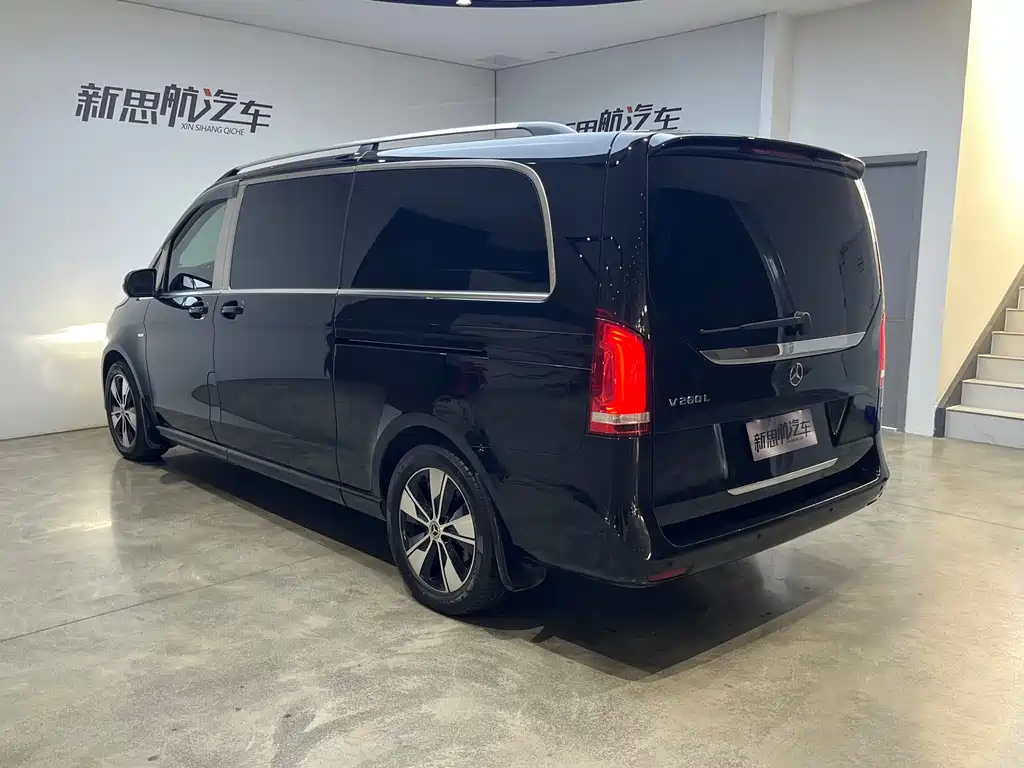 MERCEDES-BENZ V CLASS