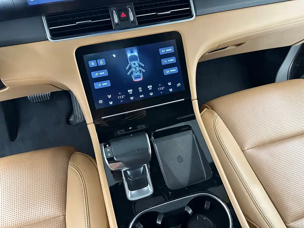 Li Auto Li ONE — миниатюра 20