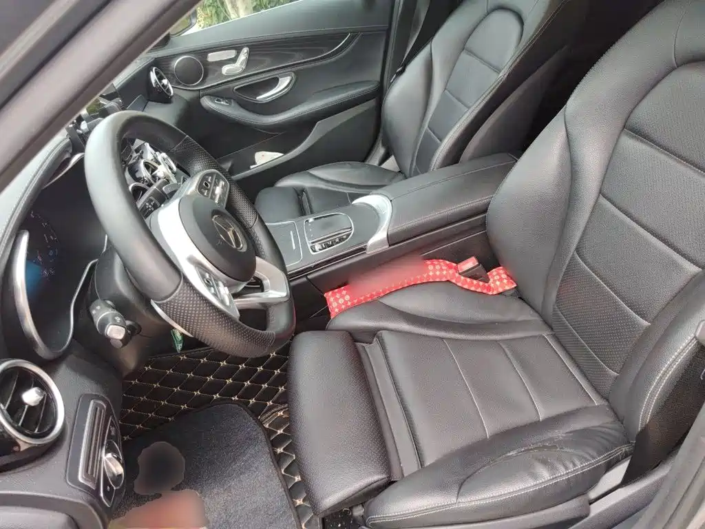 Mercedes-Benz C-Class — миниатюра 16