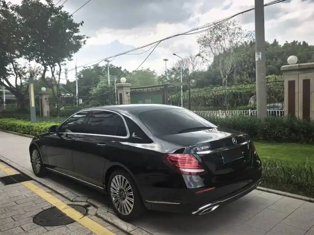 Mercedes-Benz E-Class — миниатюра 4