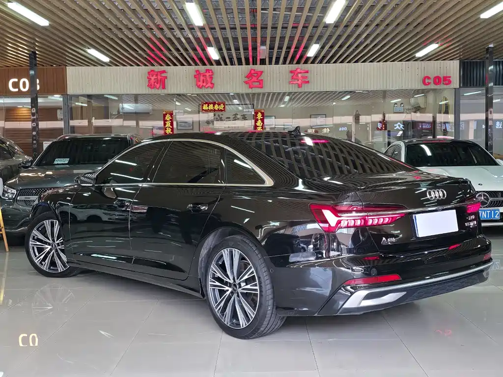 Audi A6L 2023 55 TFSI quattro Premium