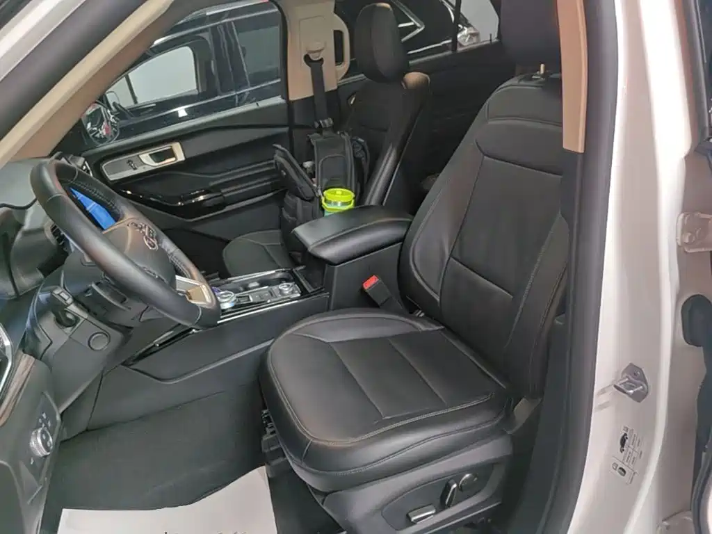 Ford Explorer — миниатюра 15