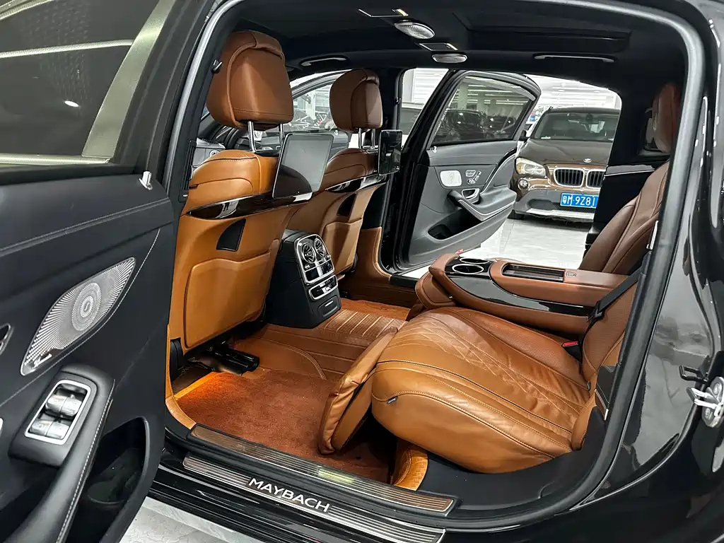 Mercedes-Benz S-Class — миниатюра 9