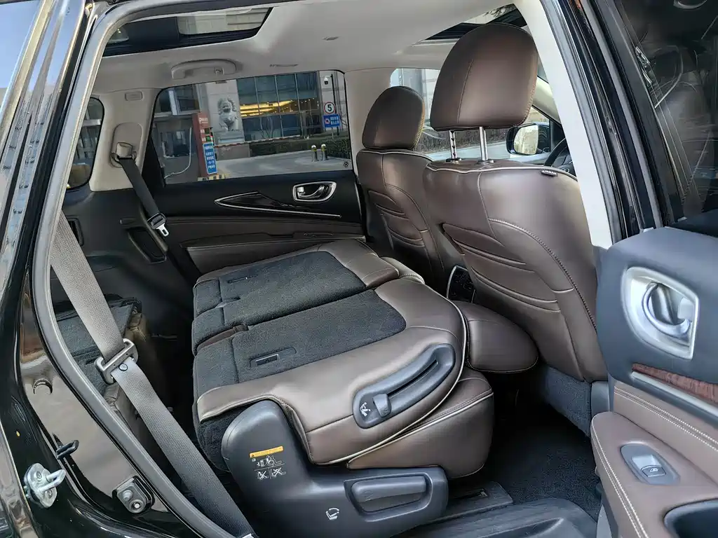 INFINITI QX60