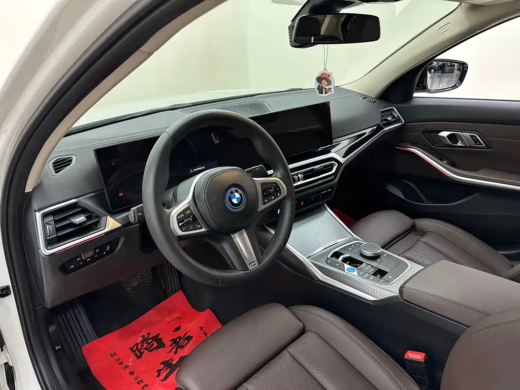 BMW i3 — миниатюра 14