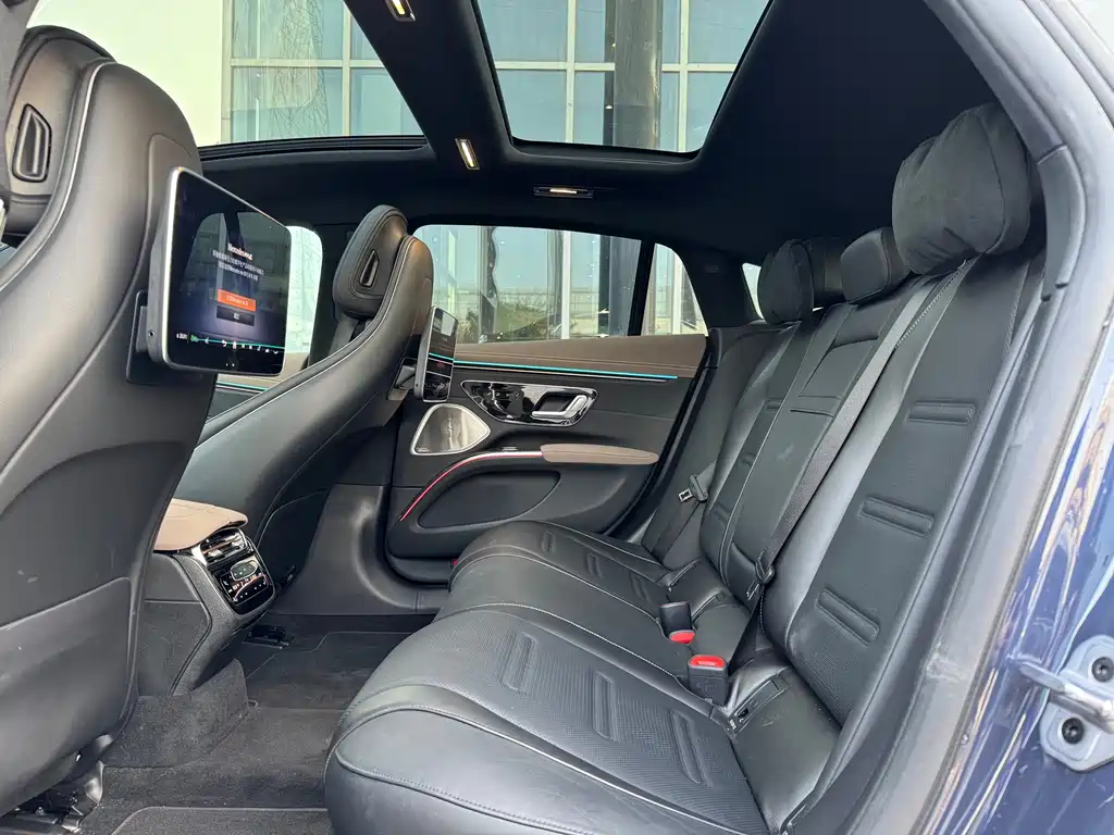 MERCEDES-BENZ EQS AMG