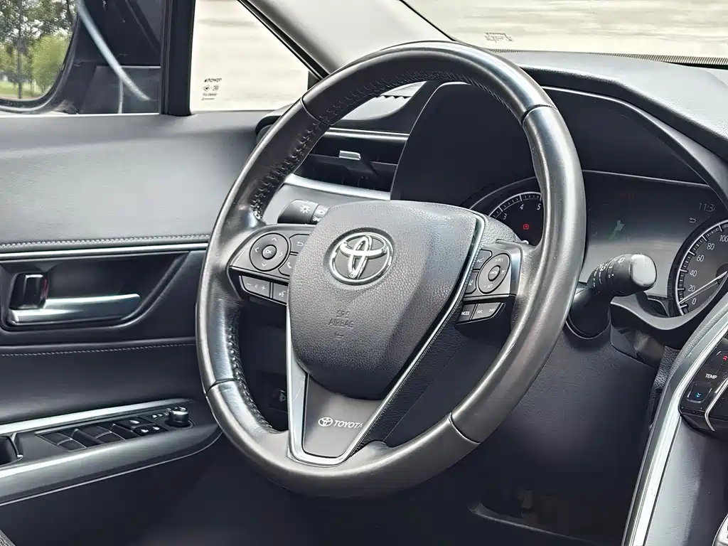 Toyota Harrier — миниатюра 16