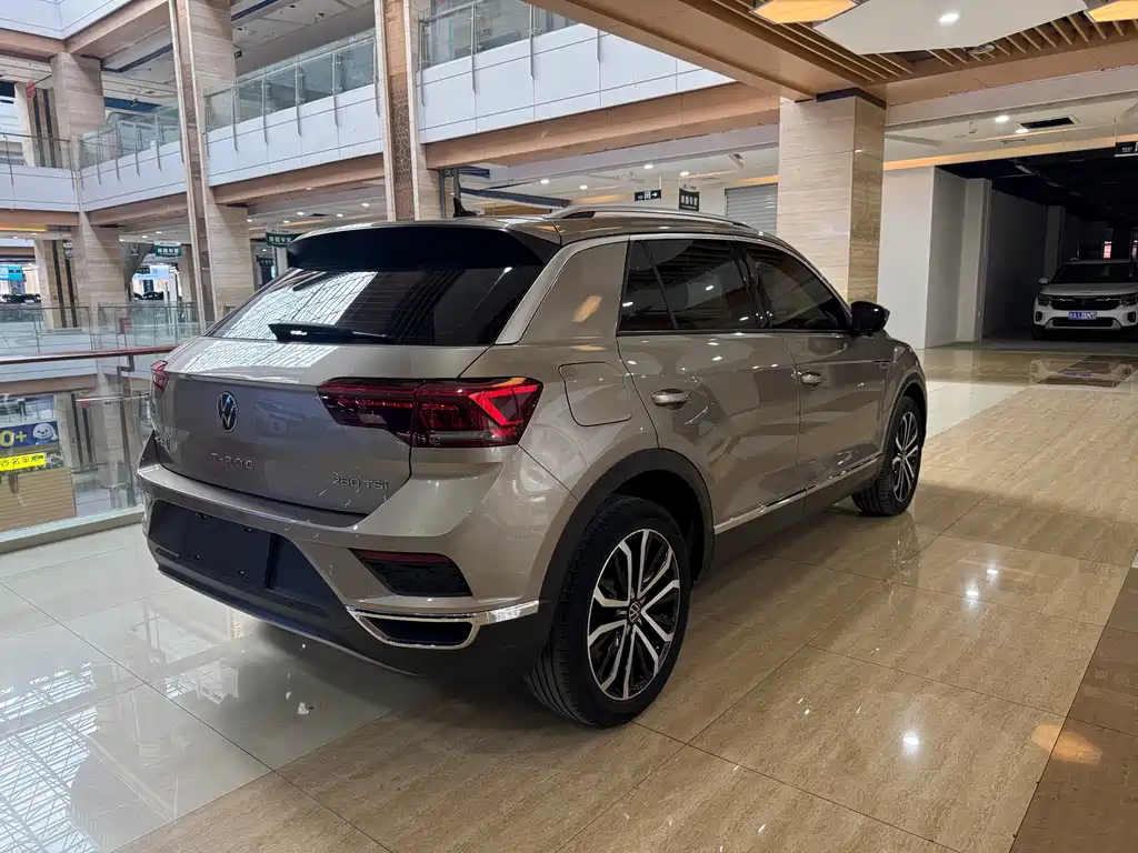 Volkswagen T-Roc — миниатюра 6