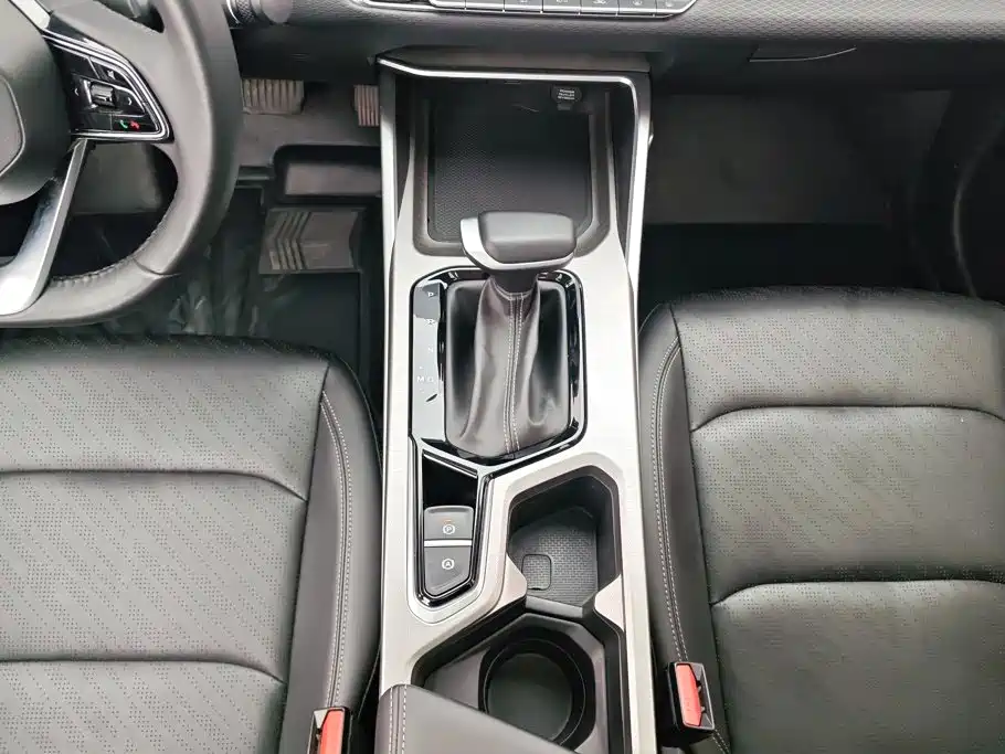 Geely Emgrand — миниатюра 16
