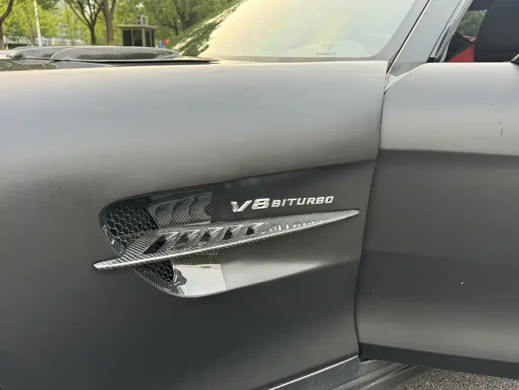 MERCEDES-BENZ AMG GT