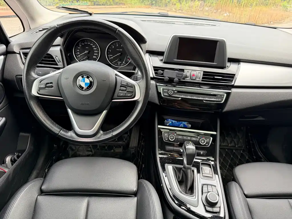 BMW 2 Series Active Tourer 220i Leading Type, фото 13